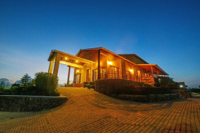 Gorilla Heights Lodge by NEWMARK